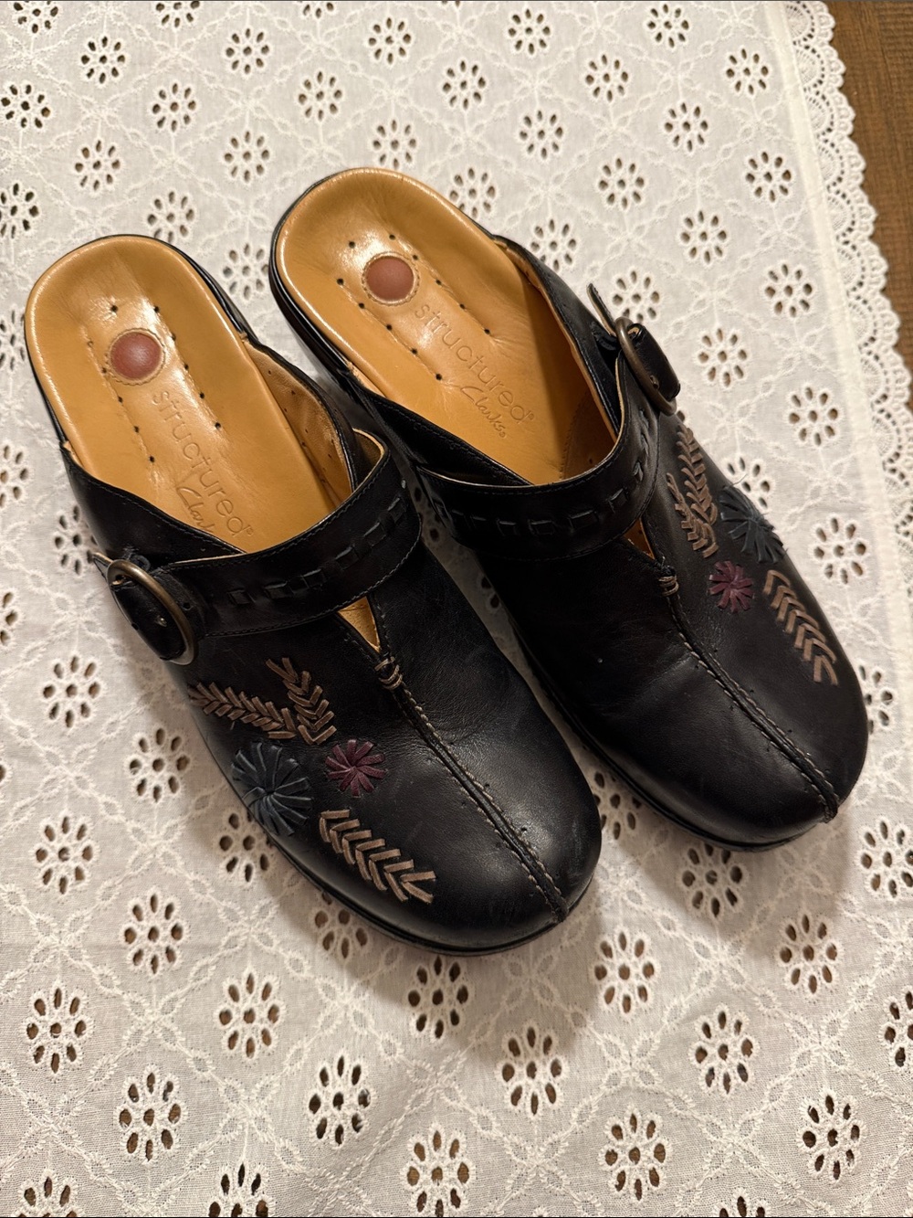 Clarks Structured Leather Slip-On Clogs with Floral Stitching 8.5